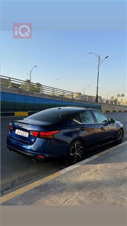 نيسان ألتيما